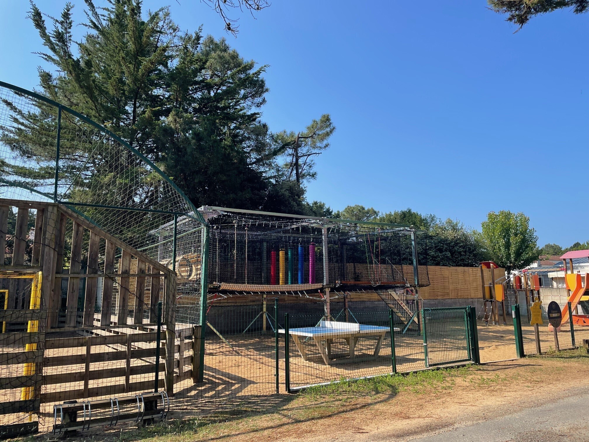 espace aire de jeux camping la Conge